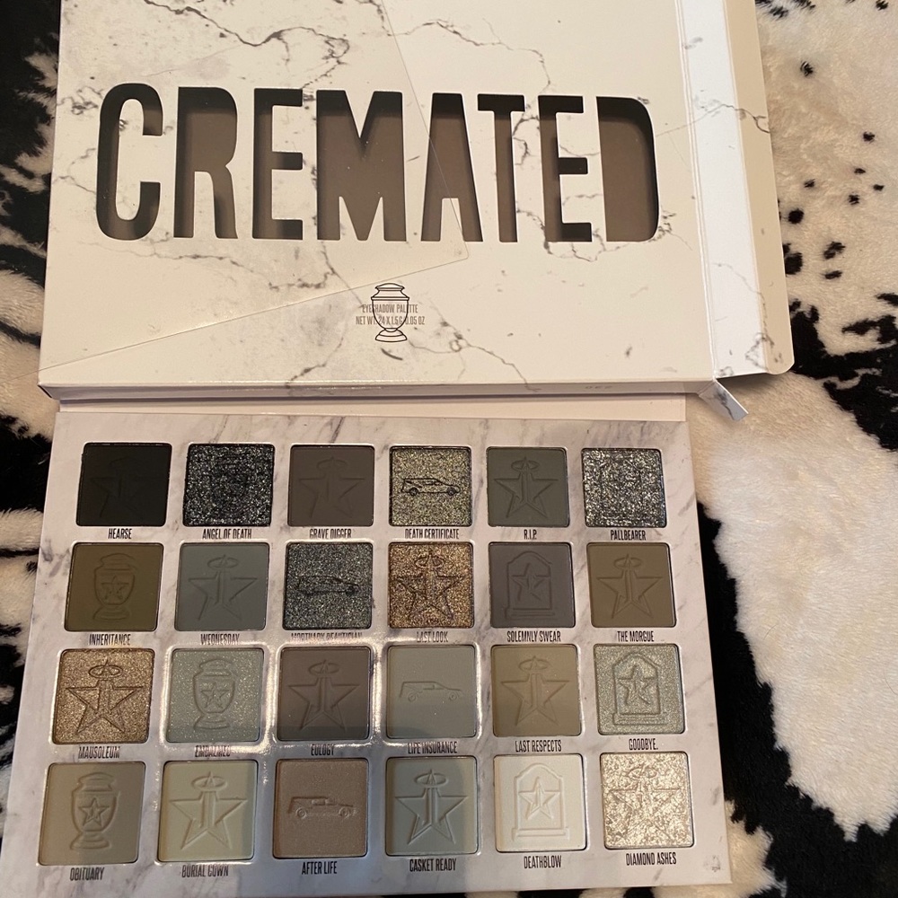Jeffree Star Cremated Palette